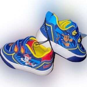 Nickelodeon Blue and Red Kids Sneakers Paw Patrol Size 5